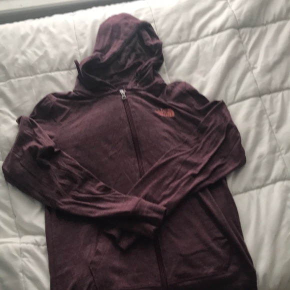 North face burgundy hoodie. Excellent condition. Size large. - Picture 1 of 3